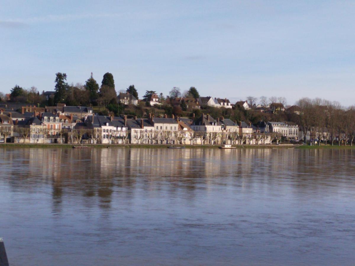 Отель Bord De Loire Жьен Экстерьер фото